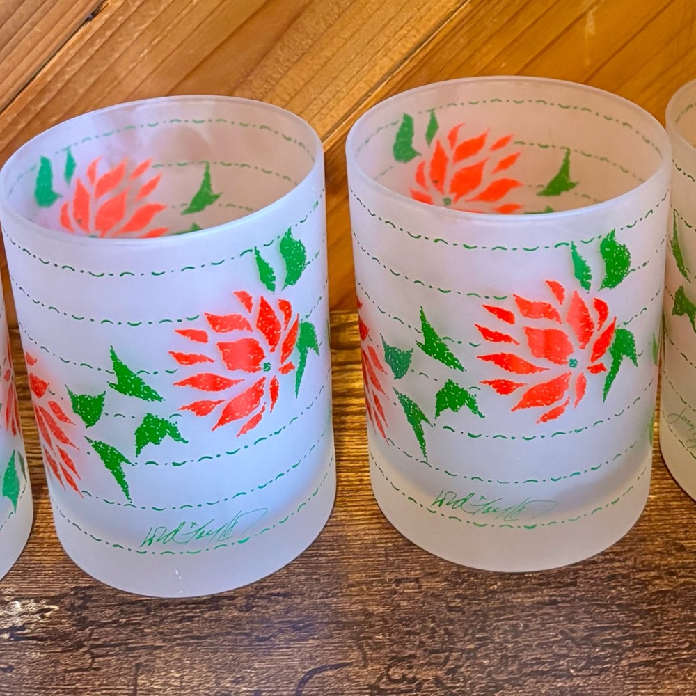 Vintage MCM Poinsettia Glasses by Jean Green for Lord & Taylor - Set of 4
